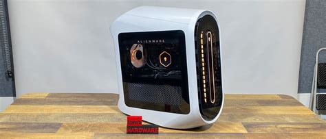 alienware aurora r15|Alienware Aurora R15 Review: Playing it Cooler .